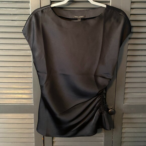 Banana Republic Side-Shirred Blouse-NWT - Picture 3 of 3